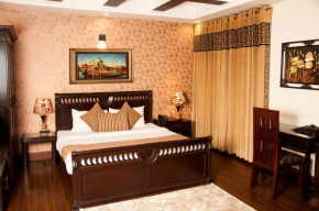 Royal Elegance Hotel